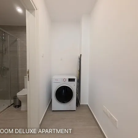Lazuli Port 3* Larnaca